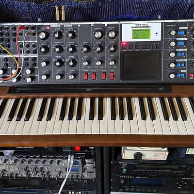 Moog Minimoog Voyager XL 61-Key Monophonic Synthesizer 2010 - Black with Wood Cabinet