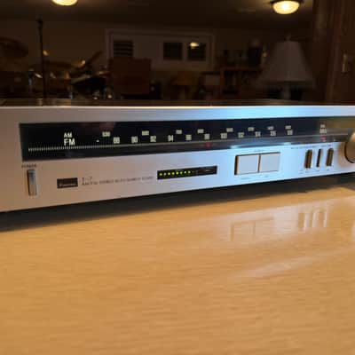 Sansui T-7 AM/FM Stereo Auto Search Tuner Perfect Working Condition Serviced image 3