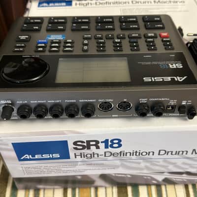ALESIS SR-18 - IN LIKE NEW CONDITION! image 4