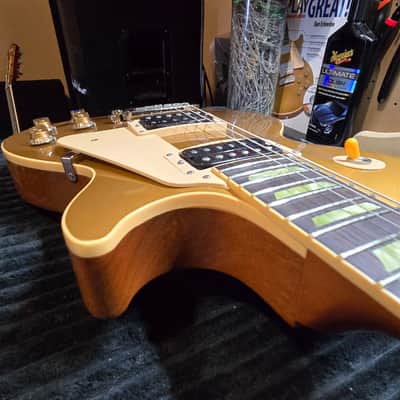 2008 Gibson Les Paul Classic 1990 - 2008 - Bullion Gold image 11