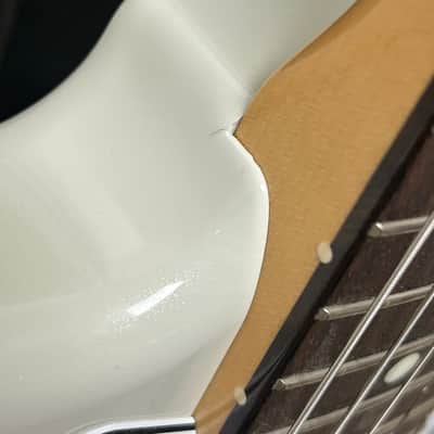 Fender Made in Japan Traditional 60s Stratocaster 2025 - White Pearl image 4