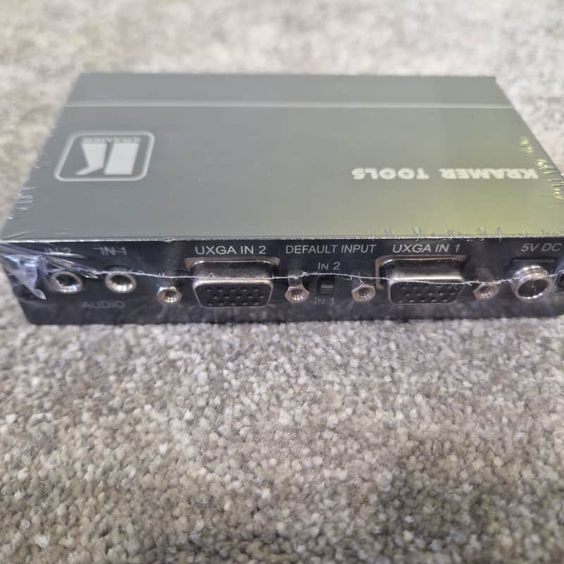 2000s Kramer Kramer VP-211K 2-Way VGA/UXGA Distribution Ampl…