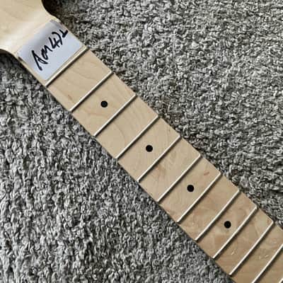 Short Scales Maple Wood Guitar Neck, 21 Frets Fingerboard image 7