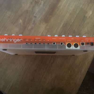 Behringer RD-6-TG Analog Drum Machine 2020 - Present - Transparent Orange imagen 2