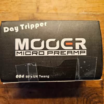Mooer 004 Day Tripper Micro Preamp 2010s - Black/Brown image 5