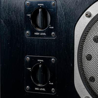 Vintage Yamaha NS-1000 Floor Speaker Monitors – Matched Pair – Consecutive SN image 3