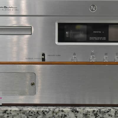 LUXMAN D-38u Conpact Disc Player in Excellent Condition image 21