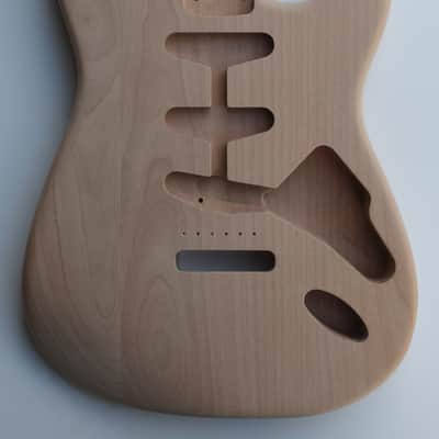 AMERICAN MADE STRAT CLASSIC STYLE BODY - RIGHT HANDED - ALDER 1333 image 1