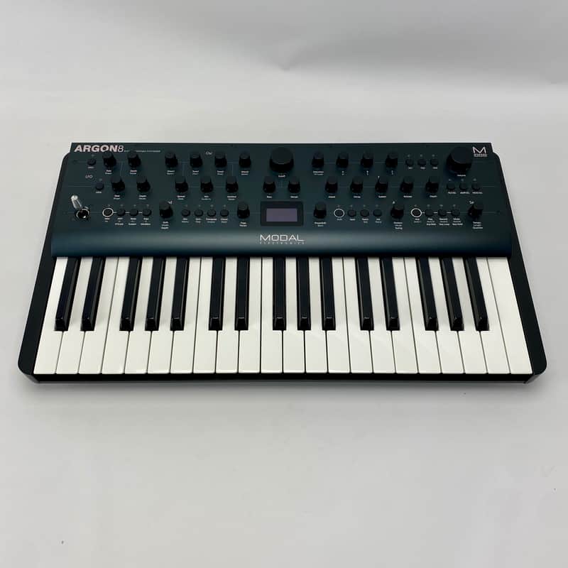 Modal Electronics Argon8 37-Key Polyphonic Wavetable Synthesizer - ( SNR-2107 ) image 1
