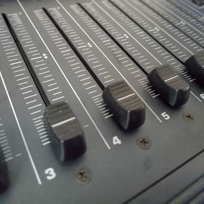 Behringer B-Control BCF2000 USB MIDI DAW Fader Controller 2010s - Standard image 3