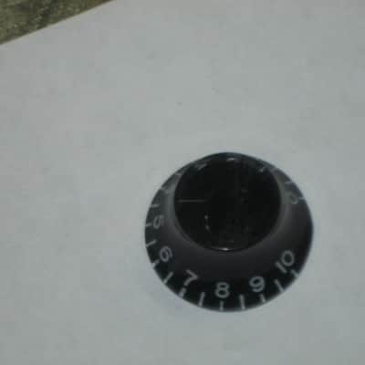 one pair (2 individual knobs) used relic'd genuine Gibson Black TOP HAT Knobs (model PRHK-010) knobs have some visible imperfections from use (the other two knobs from the from the PRHK-010 set are NOT included) image 10