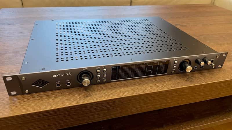 Universal Audio Apollo x8 Thunderbolt 3 Audio Interface 2018 - Present - Black image 1