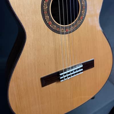 Alvarez Yairi CYM75 Concert Classical Acoustic Guitar Gloss Natural Finish w/ OHSC image 6