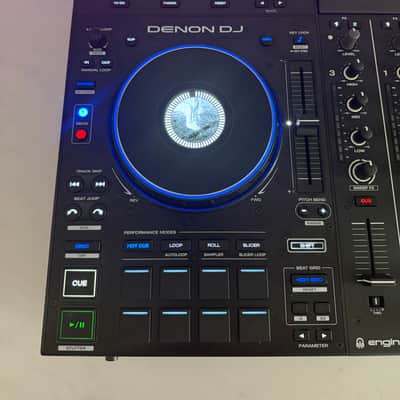 Denon Prime 4+ with accessories image 7
