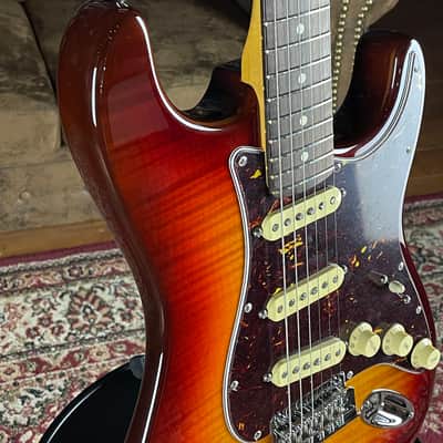 Fender 70th Anniversary American Professional II Stratocaster Comet Burst incl. Case + NEW image 6
