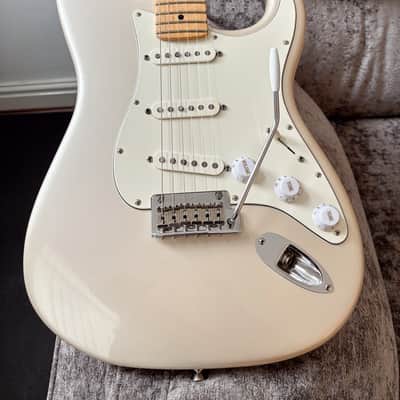 Electric Guitar Fender American Standard 2008 - Blizzard Pearl Maple Neck image 12