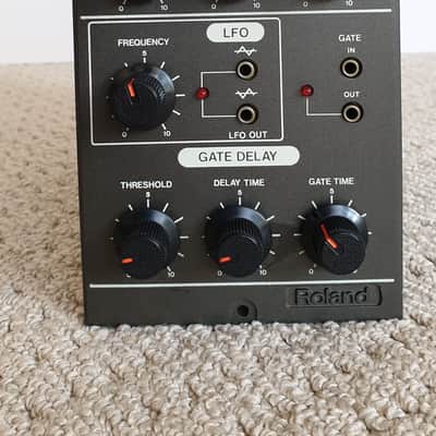 Roland System 100m - Model 172 - Phase Shifter/ Audio and Gate Delay with LFO image 1