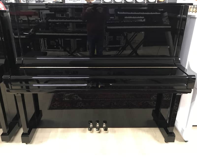 Yamaha U3H Nuovo Ricondizionato 2500379 - Gloss Black image 1