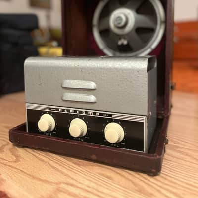 Newcomb E-10 Late 40’s - Hammertone/Tweed image 2