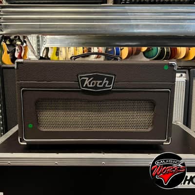 Koch Classictone Ii Head 20 W With Footswitch And Cover image 2