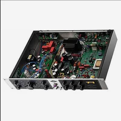 Universal Audio 6176 Channel Strip, B-Stock image 9