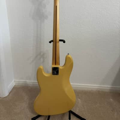 Fender Jazz Bass 1983 - Butterscotch image 5