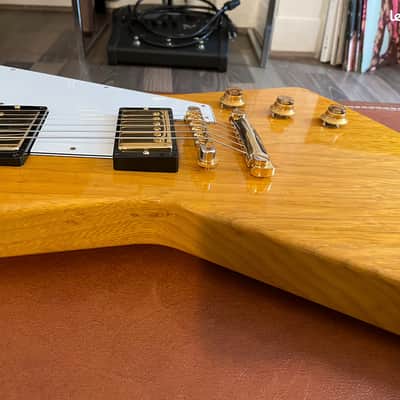 Gibson Custom Shop '58 Korina Explorer Reissue 2021 - Present - Natural with Black Pickguard image 6