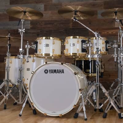 YAMAHA PHOENIX PHX 6 PIECE DRUM KIT, POLAR WHITE WITH GOLD FITTINGS image 3