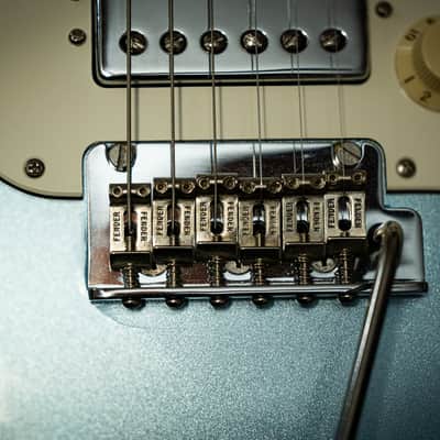 Fender Limited Edition American Showcase Stratocaster HSS 2021 - Sky Burst Metallic image 8
