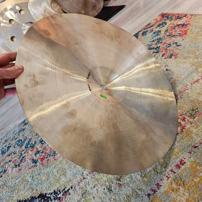 Name Brand 18" Trash Crash Cymbal 1261g image 3