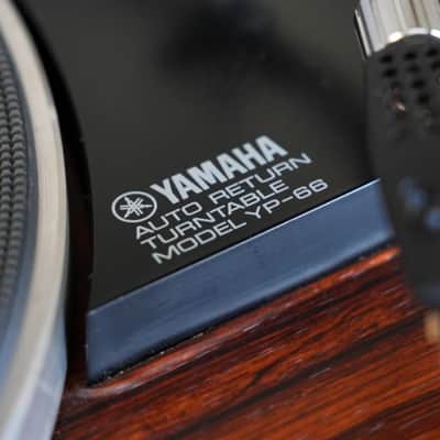 Yamaha YP-66 Turntable image 2
