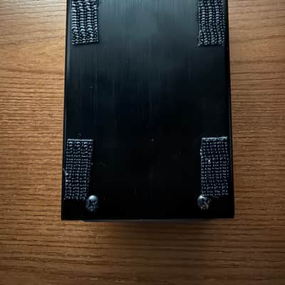 Way Huge WHE214 Pork & Pickle Bass Overdrive Fuzz 2018 - 2019 image 2