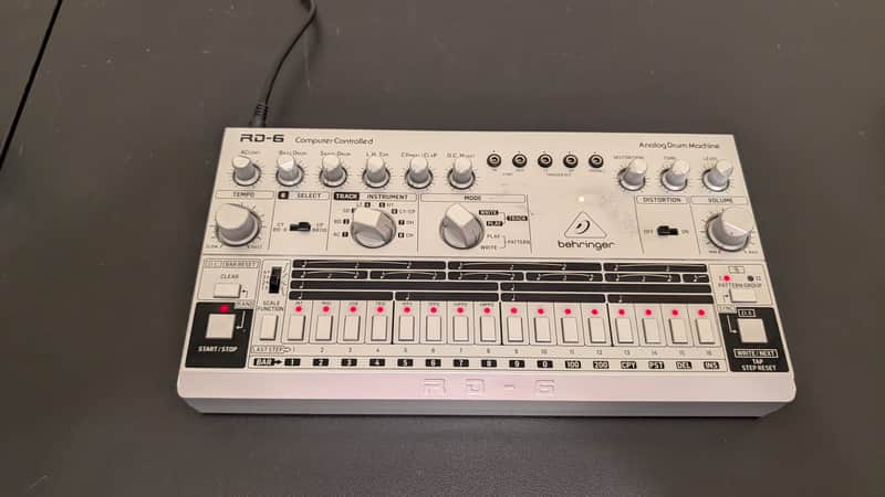 Behringer RD-6-SR Analog Drum Machine