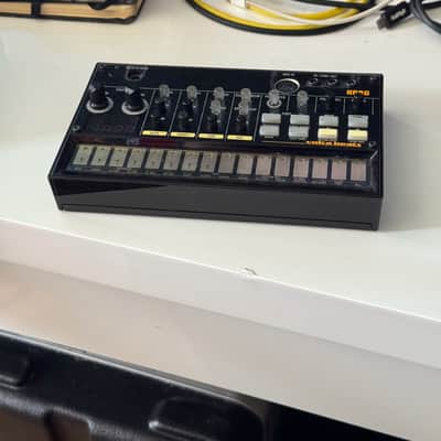 Korg Volca Beats Analog Rhythm Machine 2010s - Black