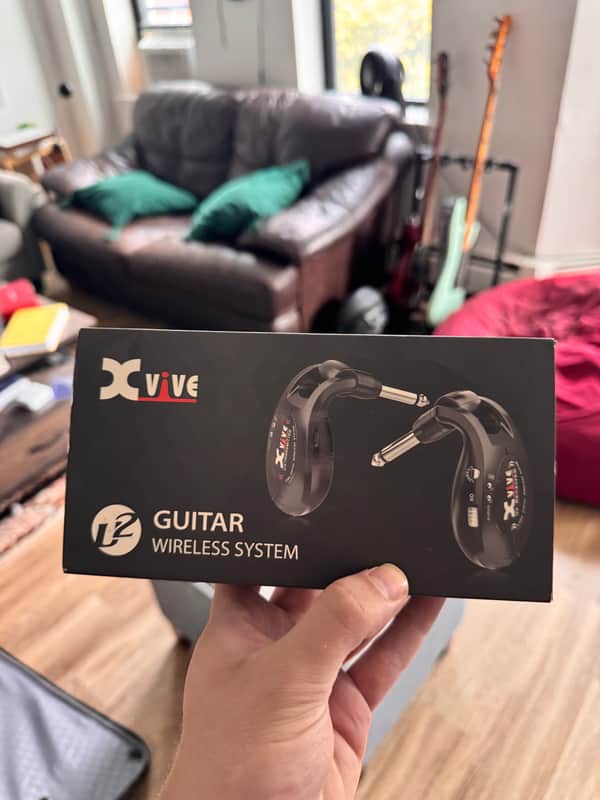 Xvive U2 Wireless Guitar System 2010s - Black image 1