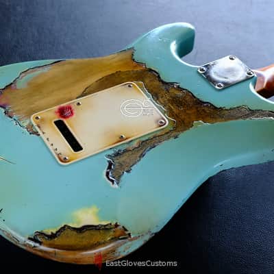 Fender Stratocaster 60th Anniversary Daphne Blue Aged Relic image 10