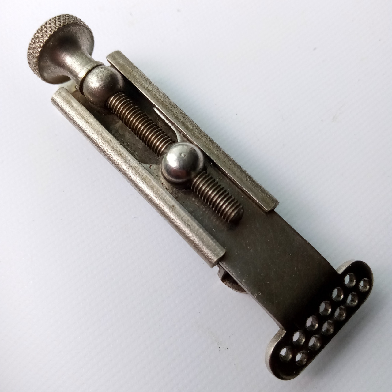 Leedy/Ludwig Snare Drum Strainer Nickel 2 3/16" Marching Parade USA Vintage 40s — main photograph