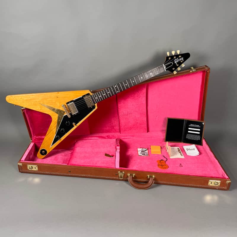 2022 Gibson ‘58 Korina Flying V (Black Pickguard)