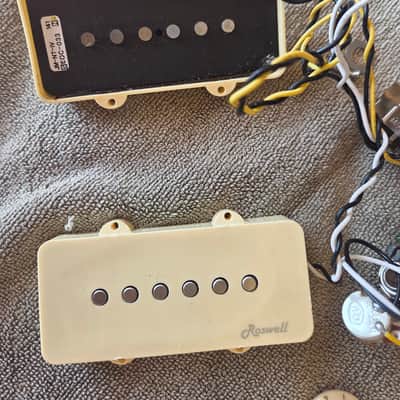Jazzamaster Pickup set with harness and knobs Roswell WORKING image 3