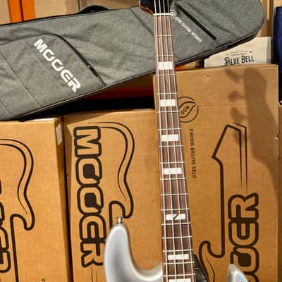 Immagine Mooer MBJ412 BASS DARK 4 Strings 2026 - DARK SILVER - 16