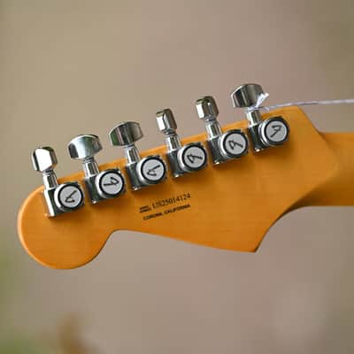 Fender American Ultra Luxe Vintage '50s Stratocaster - 3-Color Sunburst image 6