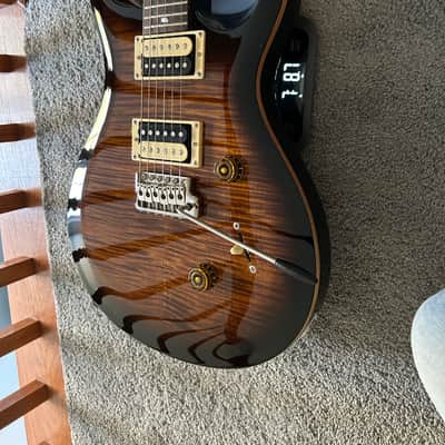 PRS SE Custom 24 2021 - Present Black Gold Burst image 18