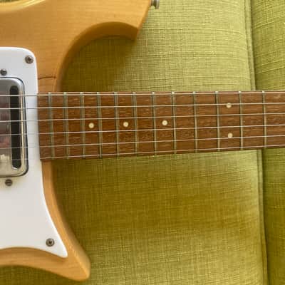 Rickenbacker 450 mapleglo June 1966 image 2