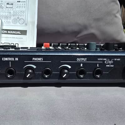 Zoom R8 Recorder: Interface: Controller: Sampler 2010s - Black image 2