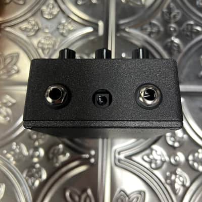 Fuzzlord Effects Model T150 image 2