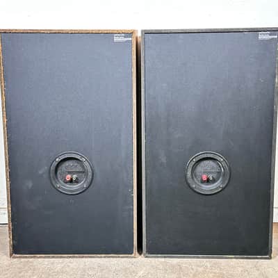 Polk Audio Monitor 10 Series 3-Way Stereo Speakers image 12