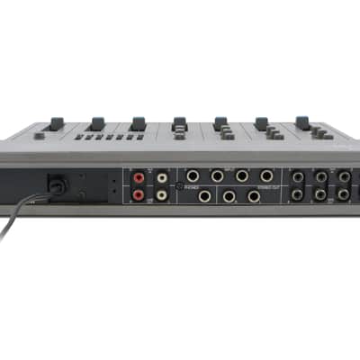 Yamaha MM-30 Portable Mixer image 5