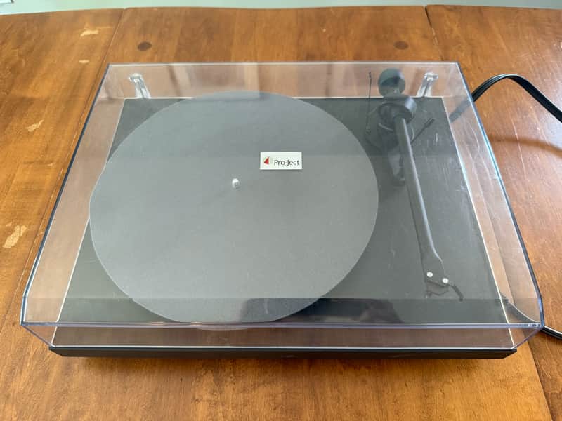 Pro-Ject Debut III Turntable w/ Ortofon OM 5E Cartridge 2000s - Black