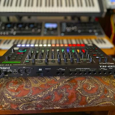 Roland TR-8S AIRA Rhythm Performer with Sample Playback 2018 - Present - Black image 4