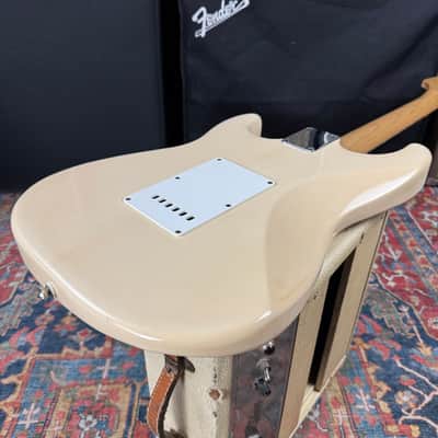 1988 FenderStratocaster Model ST43 Vintage White image 12